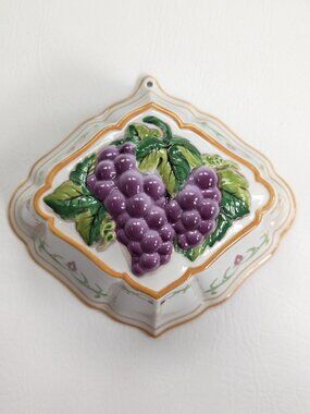 Le Cordon Bleu Franklin Mint Ceramic Grape Jello Mold